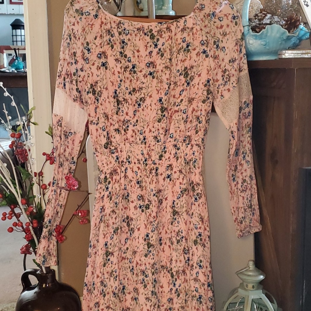 Princess Vera Wang Dress - Picture 7 of 10